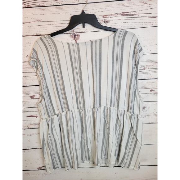 Torrid Top Peplum Women's Size 3X Gray White Striped Tie Neck Tassel Sleeveless - Picture 8 of 10